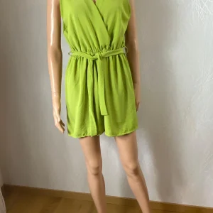 Combishort uni fluide sans manches taille elastique New Collection