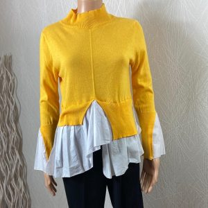Pull jaune asymétrique col cheminée avec empiècement chemisier blanc Made In Italy
