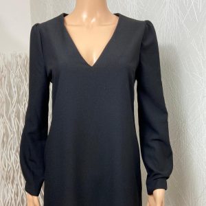 Robe courte chic noire avec dentelle Maison Marley