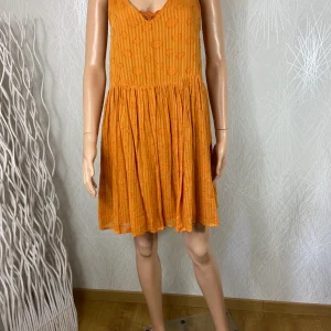 Robe sans manches doublée avec broderie 100% coton Andy & Lucy