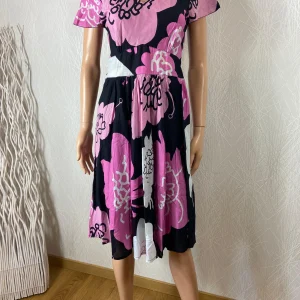 Robe coton rose manches courtes col V smocks plis Aller Simplement