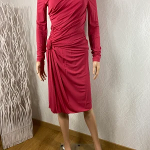 Robe longue de cocktail par la styliste italienne Alberta Ferretti
