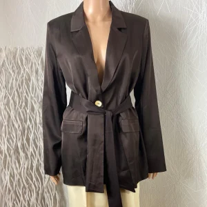 Veste habillée doublée marron toucher satin Surkana