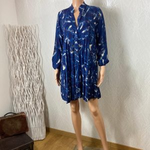 Robe courte bleue coupe ample manches longues Made In Italy