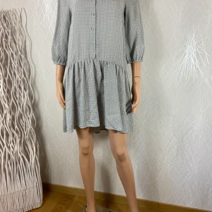 Robe-chemise vert pastel coton manches 3/4 Peppercorn