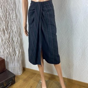 Jupe midi noire rayée jeu de plis fente Dixie