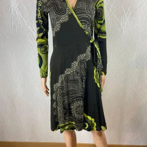 Robe portefeuille noire et verte en coton manches longues Aller Simplement