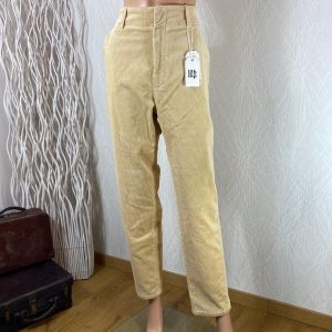 Pantalon coton beige velours côtelé taille haute jambe droite modèle Jules Lab Dip