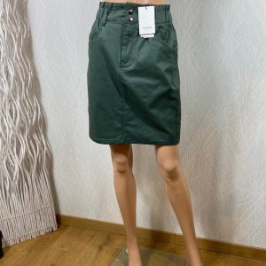 Jupe courte verte Taille haute élastique Bykiko skirt B.Young