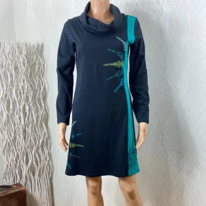 Robe noire 100% coton motifs col roulé Aller Simplement