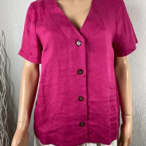 Chemisier en lin manches courtes rose fuchsia La Fée Maraboutée