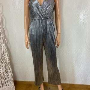 Combinaison à bretelles pantalon argenté dos nu Eight