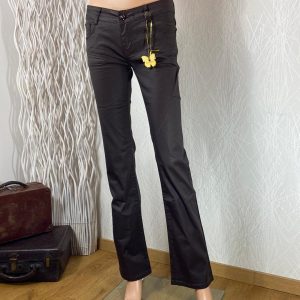 Pantalon coton enduit couleur marron taille normale jambes évasées Just One