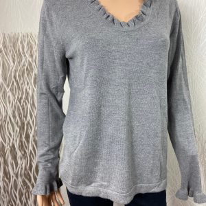 Pull gris col rond volants coupe droite Holly et Joey