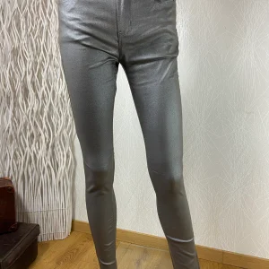 Pantalon coton enduit gris taupe skinny push up Cindy H