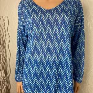 T-shirt bleu manches longues coupe droite tissu jersey New Collection