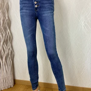 Jean boutonné taille haute coupe slim Denim Life
