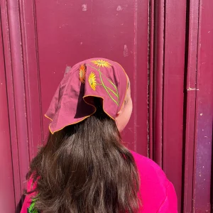 Foulard Daisy bordeaux - Broderie main sur coton