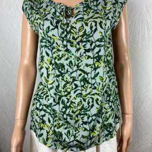 T-shirt vert col en smoke tissu imprimé motif végétal Thalassa