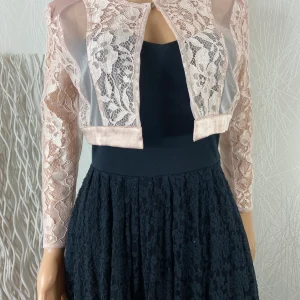 Boléro rose tissu dentelle manches longues Rinascimento