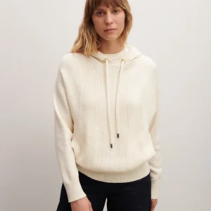 Pull à capuche à chevrons