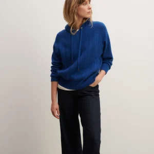 Pull à capuche à chevrons