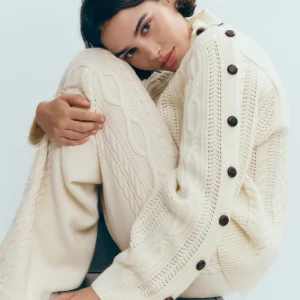 Col montant à torsades