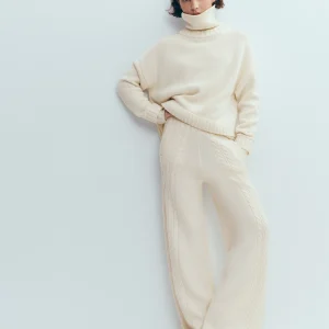 Pantalon à torsades