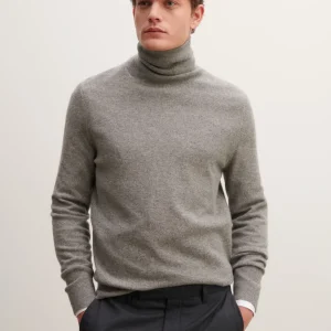 Pull col roulé classique