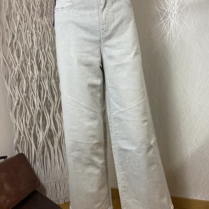 Jean délavé large évasé modèle Silene Reverso Denim Notify Jeans