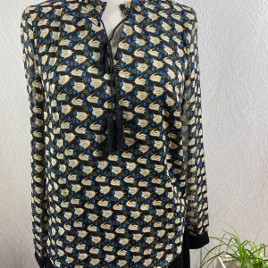 Blouse fluide motifs manches longues col V It  Hippie