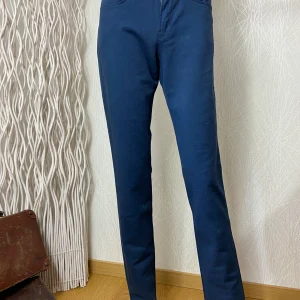 Jean bleu coupe droite taille haute modèle Nerium Blue Denim Notify Jeans