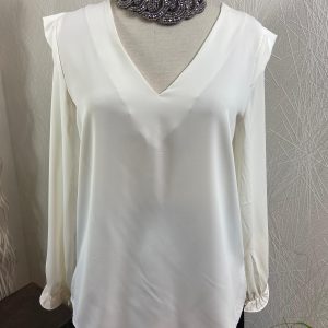 Blouse blanche décolleté V dentelle lacet Unika