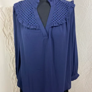 Blouse ample bleu marine fluide décolleté V broderie manches longues It Hippie